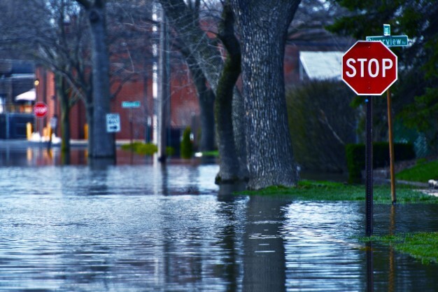 Flooded street 1426 338
